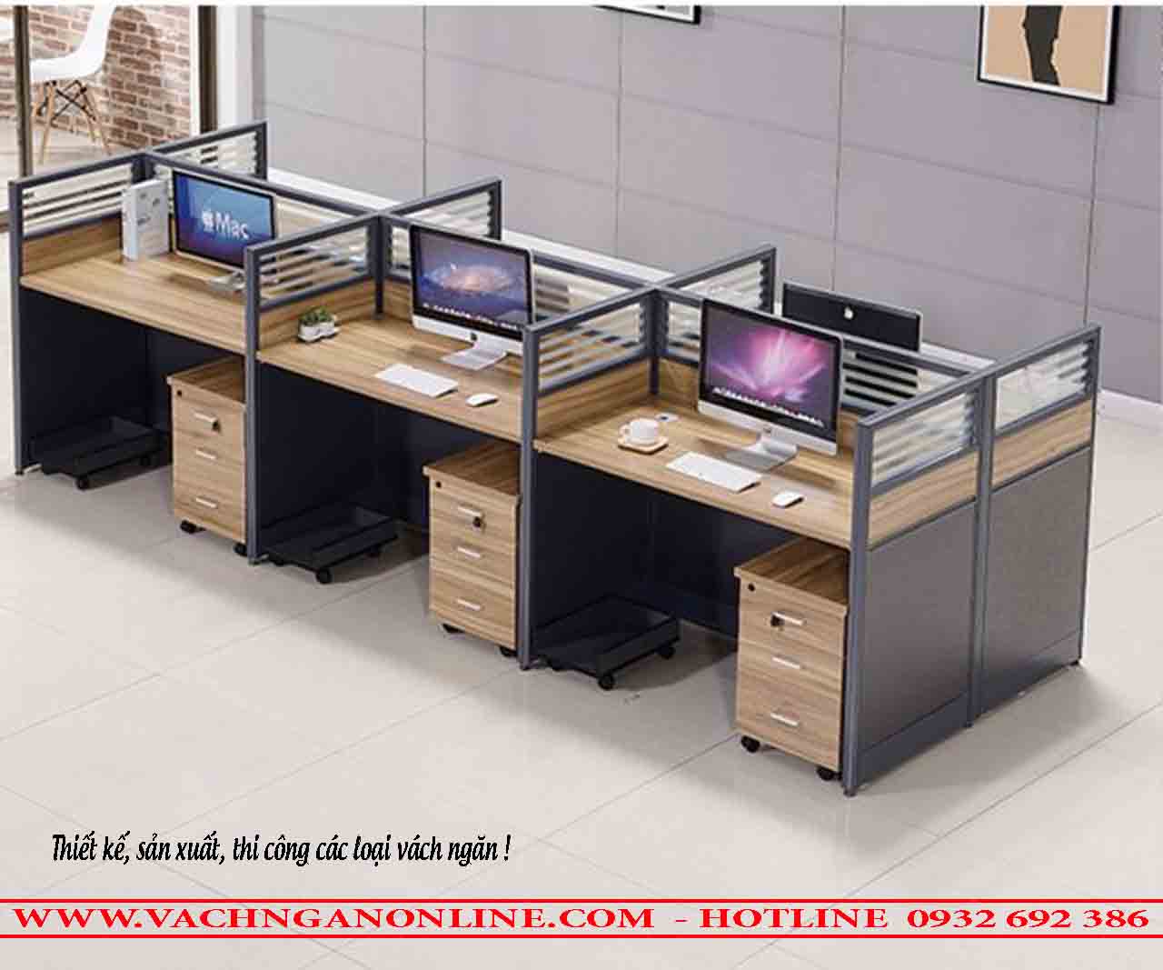 Bàn làm việc có vách ngăn 613