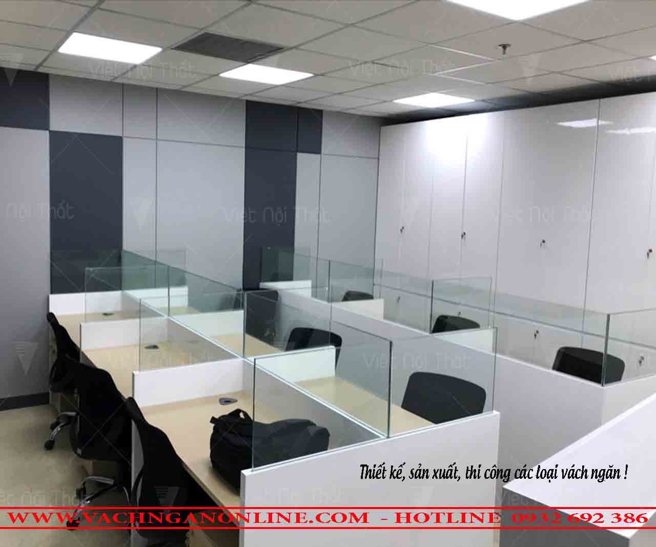 Bàn làm việc có vách ngăn 618