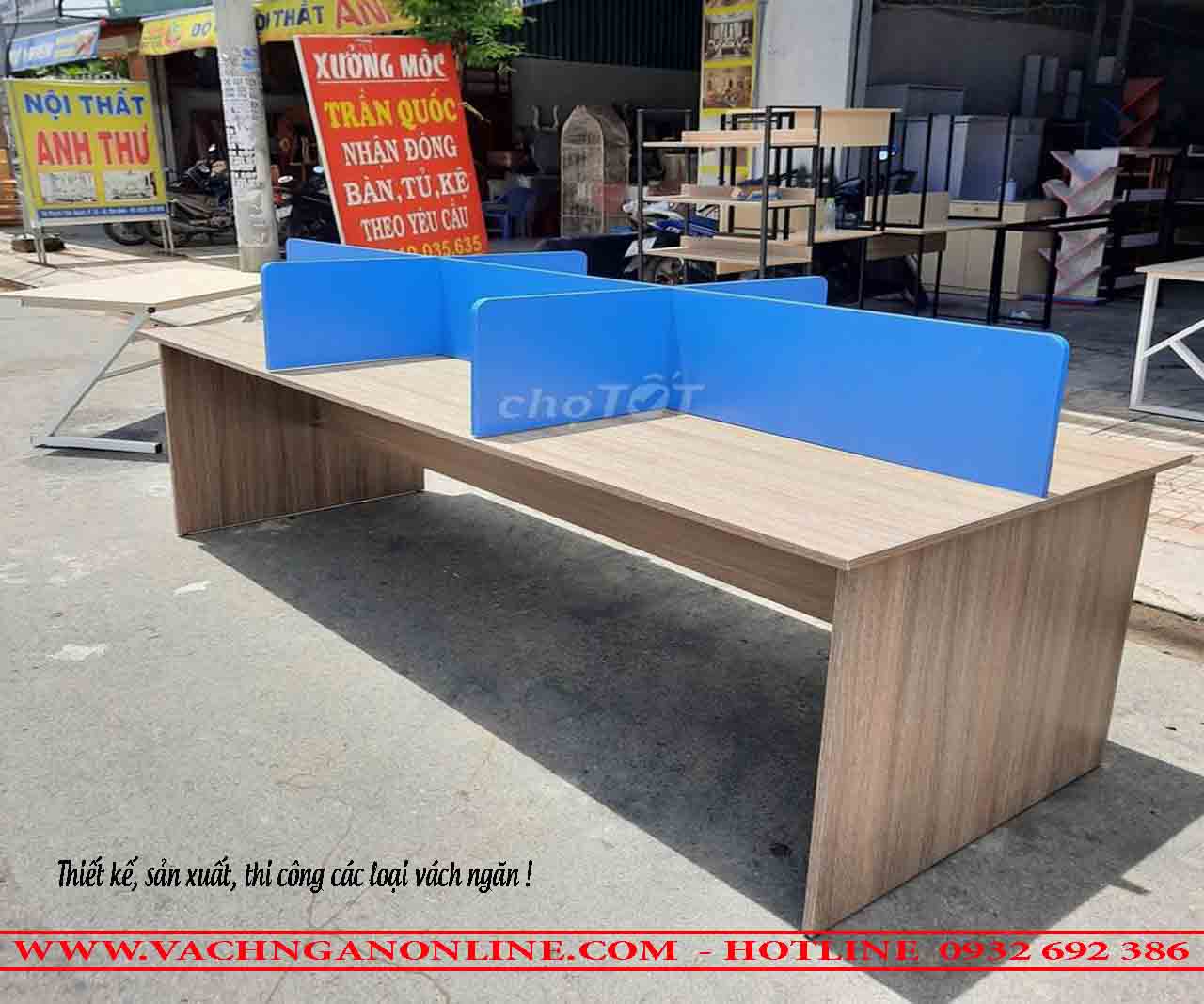Bàn làm việc có vách ngăn 625